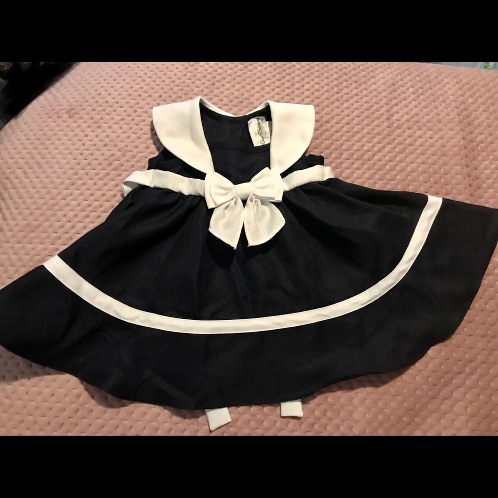 Rare Edition Navy Blue and White Nautical 6-9